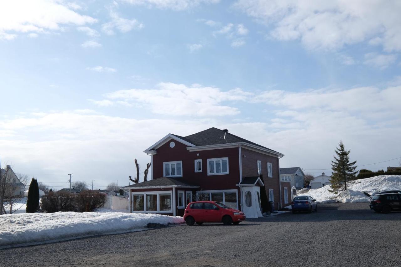 Motel Canadien Trois-Rivières エクステリア 写真